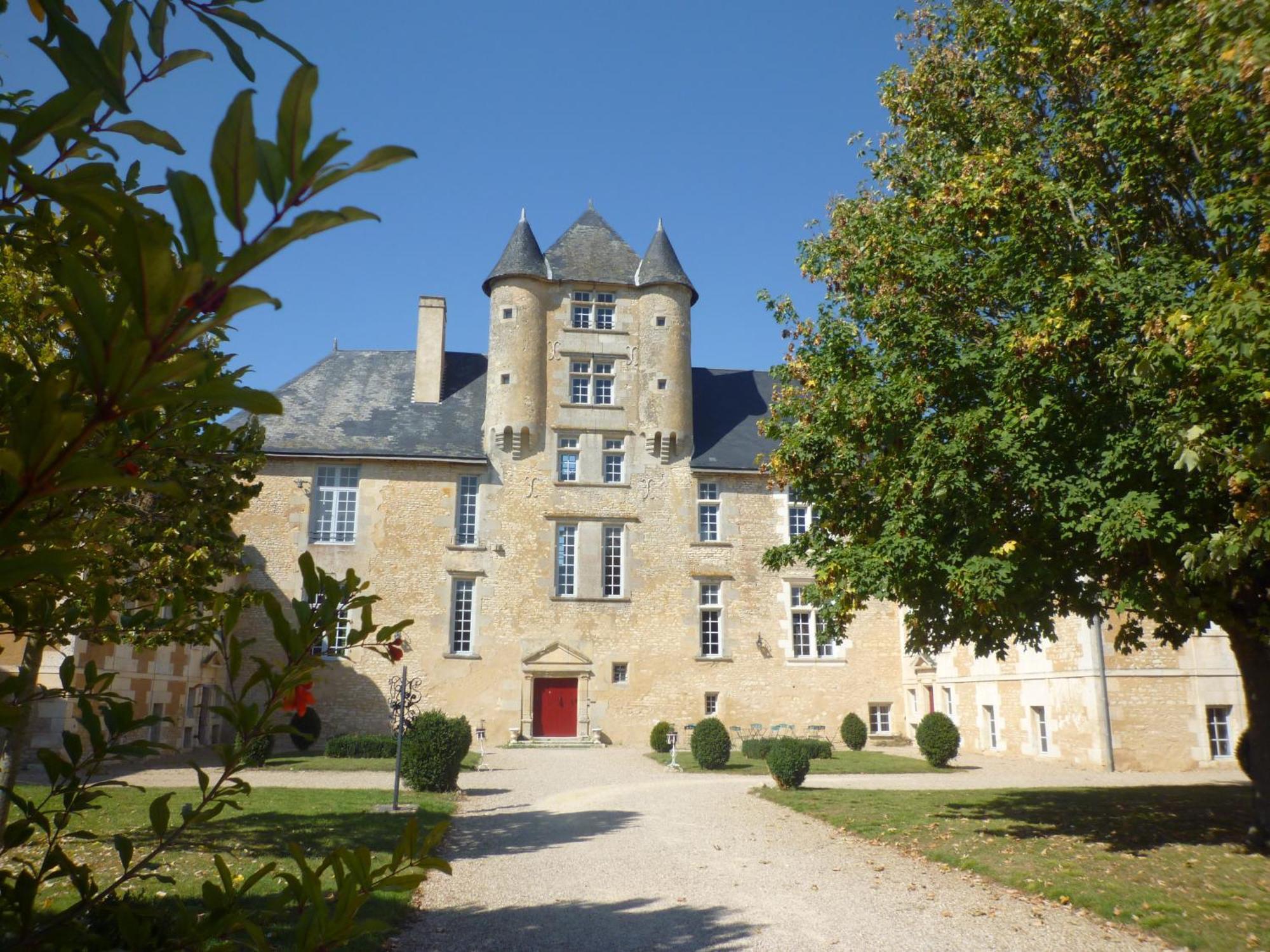Chateau D'Avanton Exterior photo