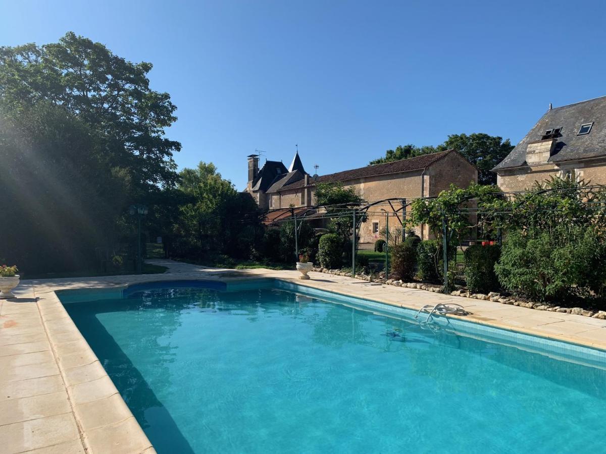 Chateau D'Avanton Exterior photo